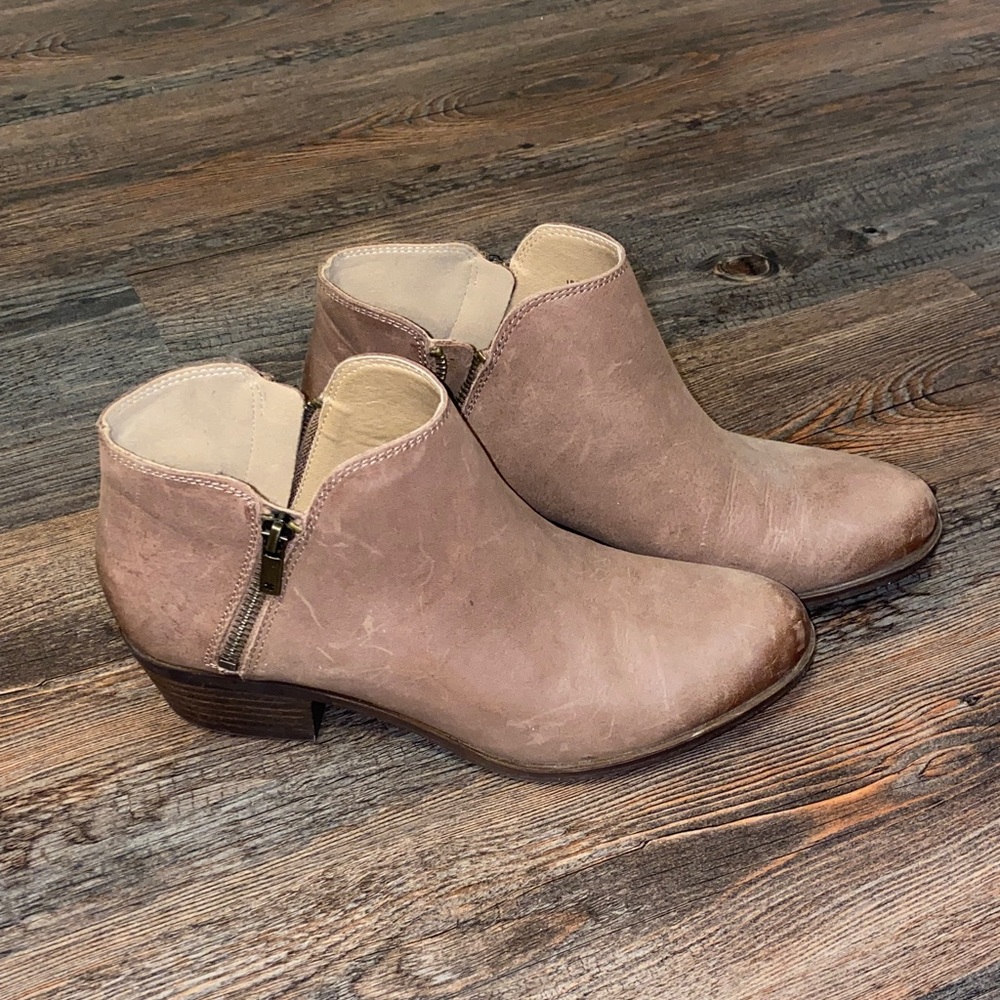 Womens Lucky Brand booties. Size 9. Great condition